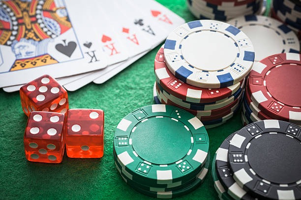 Live Shio Table dealer interface on lagi4d showing zodiac wheel and betting options